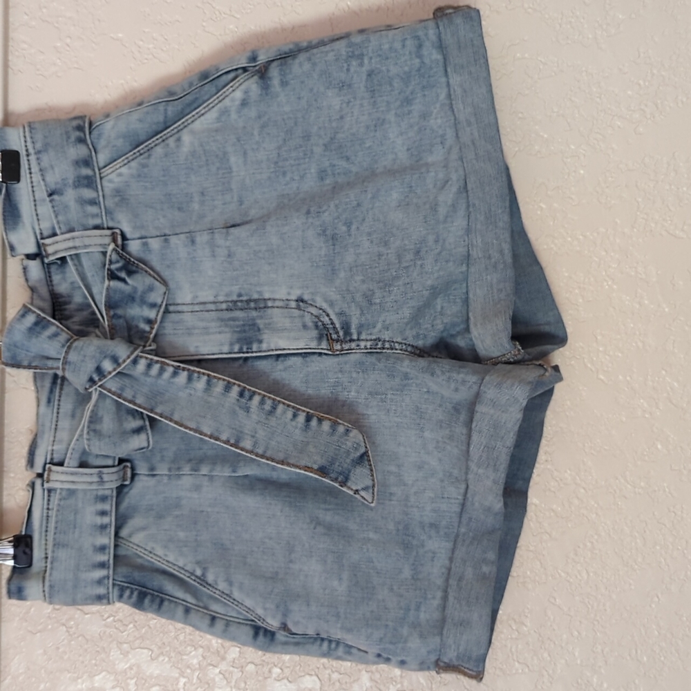 Express High Waisted Paperbag Tie Jean Shorts Size 4
